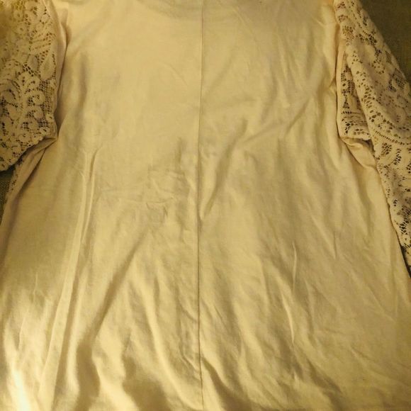 Lane Bryant Long Sleeve Lace Design Front Top | Size 14/16 - Picture 2 of 4